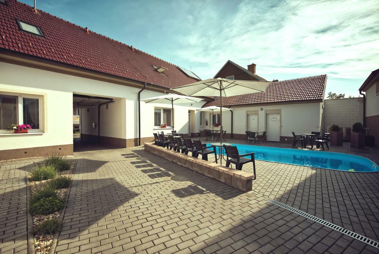 Penzion Kratochvil Dolní Dunajovice Dış mekan fotoğraf